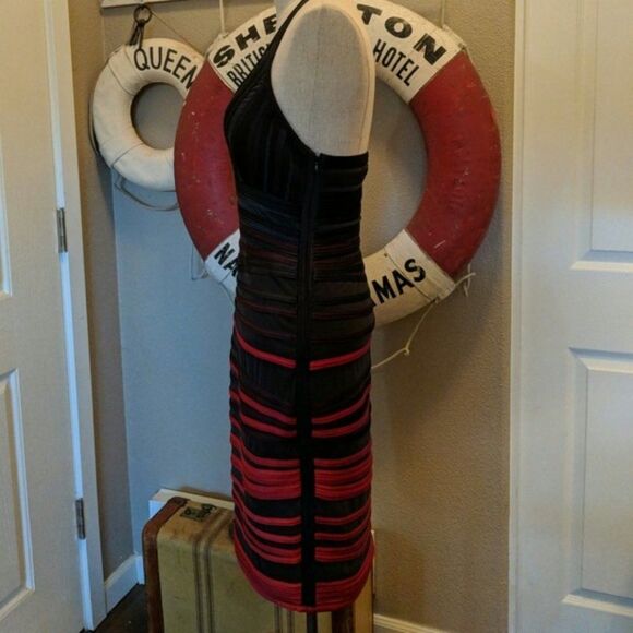 Halston Heritage Ombre Body Con Halter Dress 6 - Picture 4 of 12